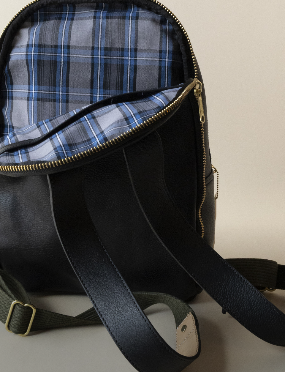 Double-layered straps 